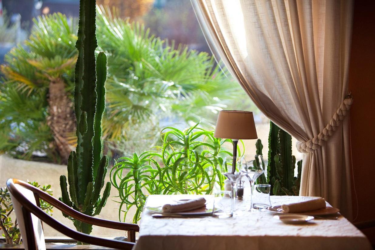 Logis - Restaurant - - Le Relais De Farrou 4*