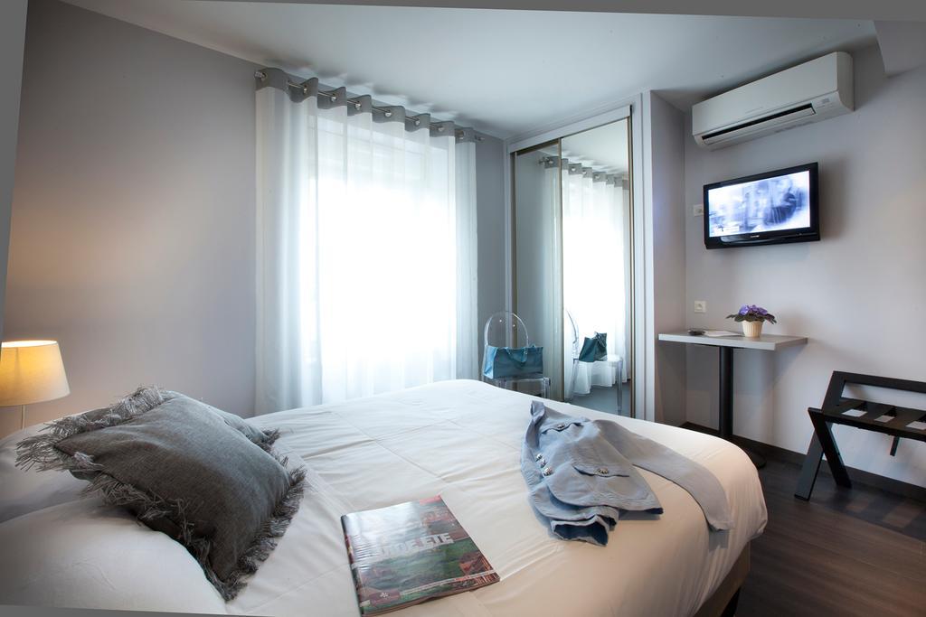 Logis - Restaurant - - Le Relais De Farrou 4*